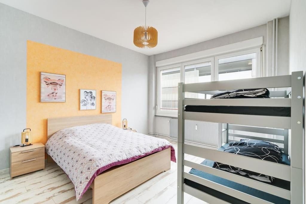Superbe Appartement A Une Minute A Pied De La Gare Épinal Exteriör bild