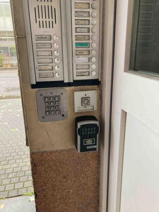 Superbe Appartement A Une Minute A Pied De La Gare Épinal Exteriör bild
